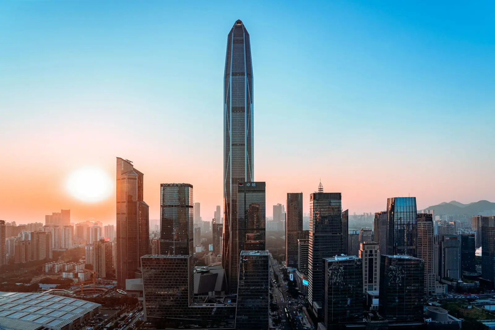 智慧仓储AGV搬运机器人调度系统选型与成本效益分析