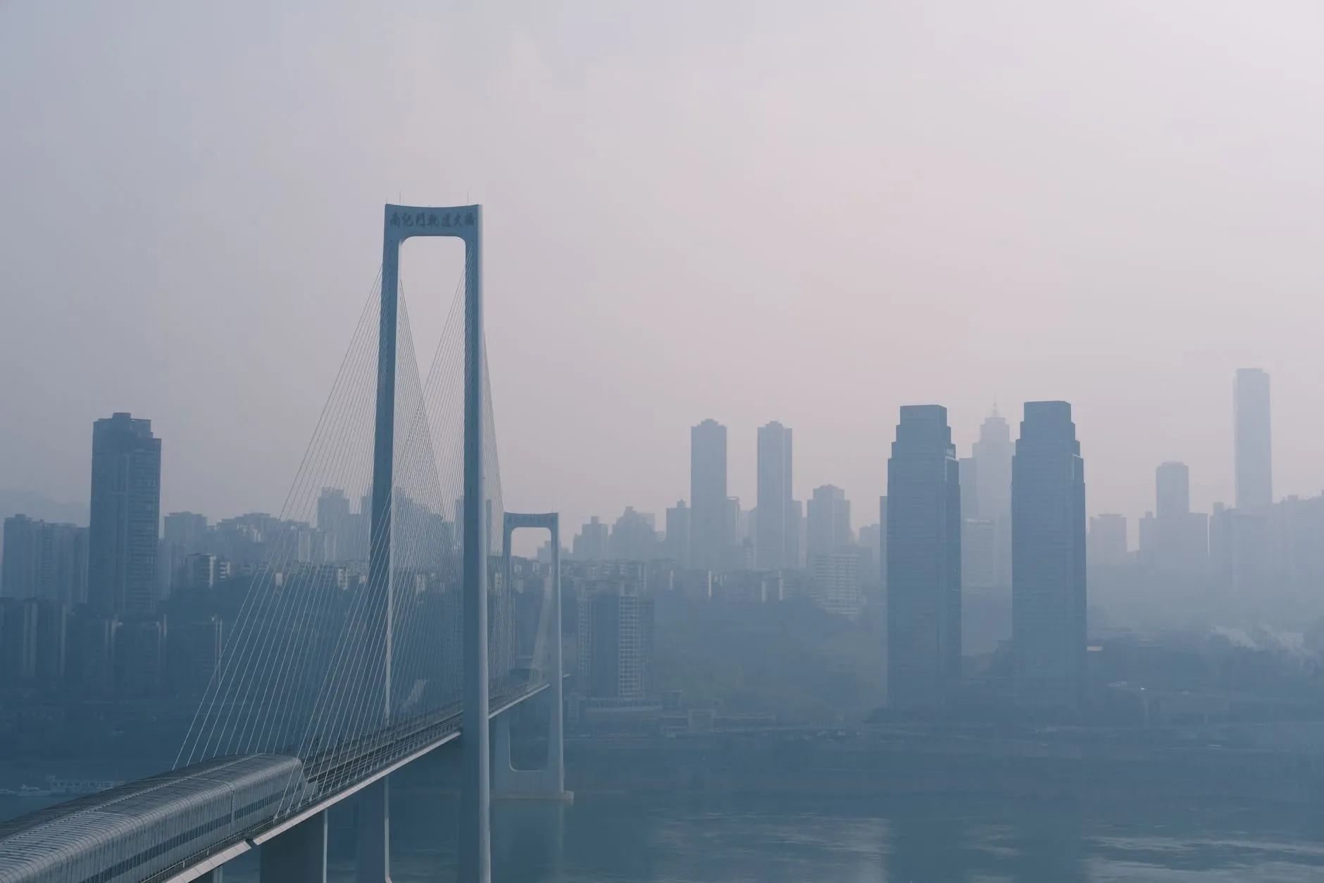 2025年智慧物流仓储自动化系统部署关键技术与实施要点