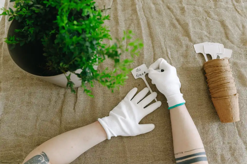 AGV搬运机器人调度与数据可视化平台在仓储升级中的应用